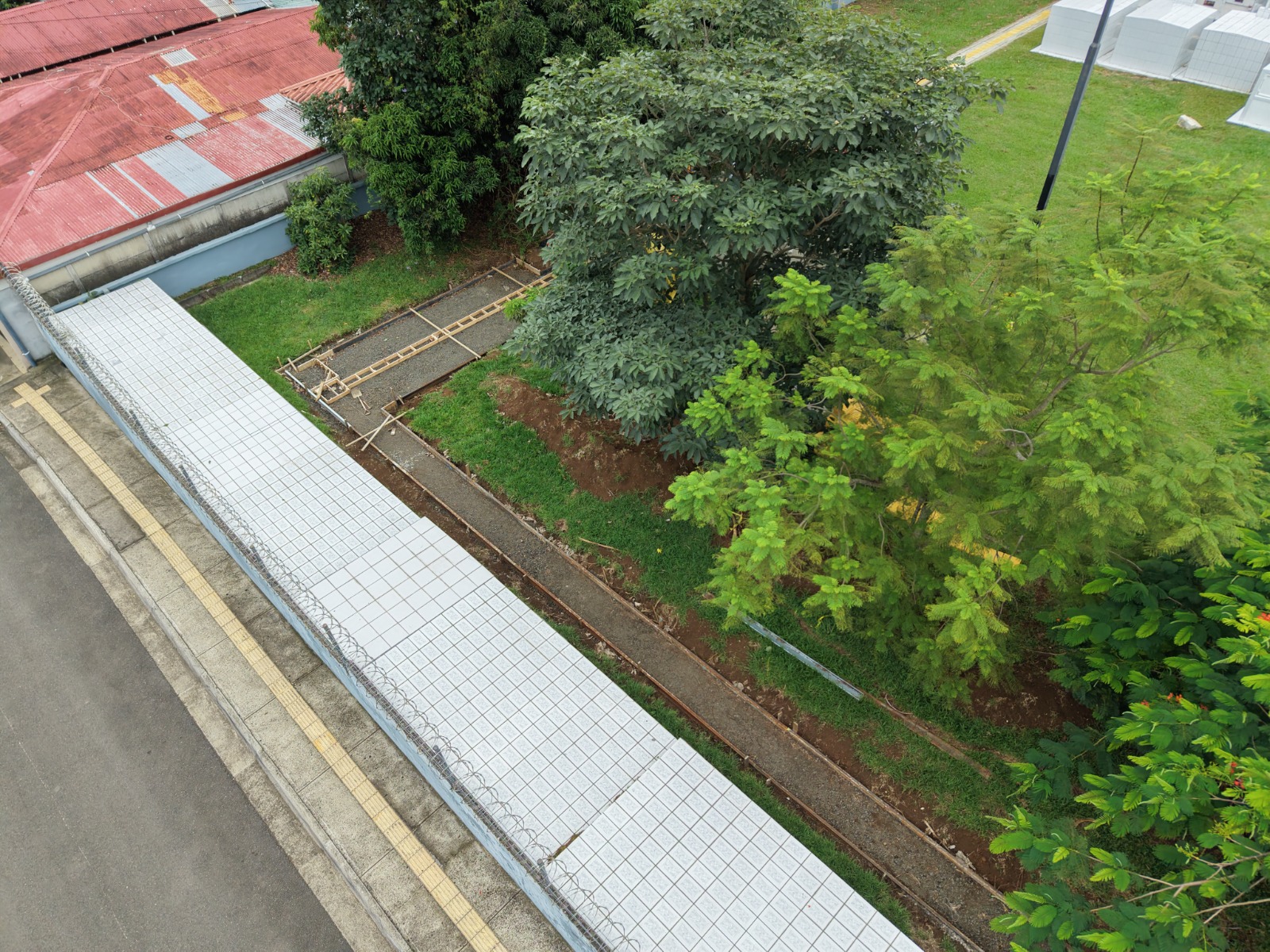 Aceras del Cementerio de Ciudad Colón, vista 3: Aceras del Cementerio de Ciudad Colón, fotografía 3