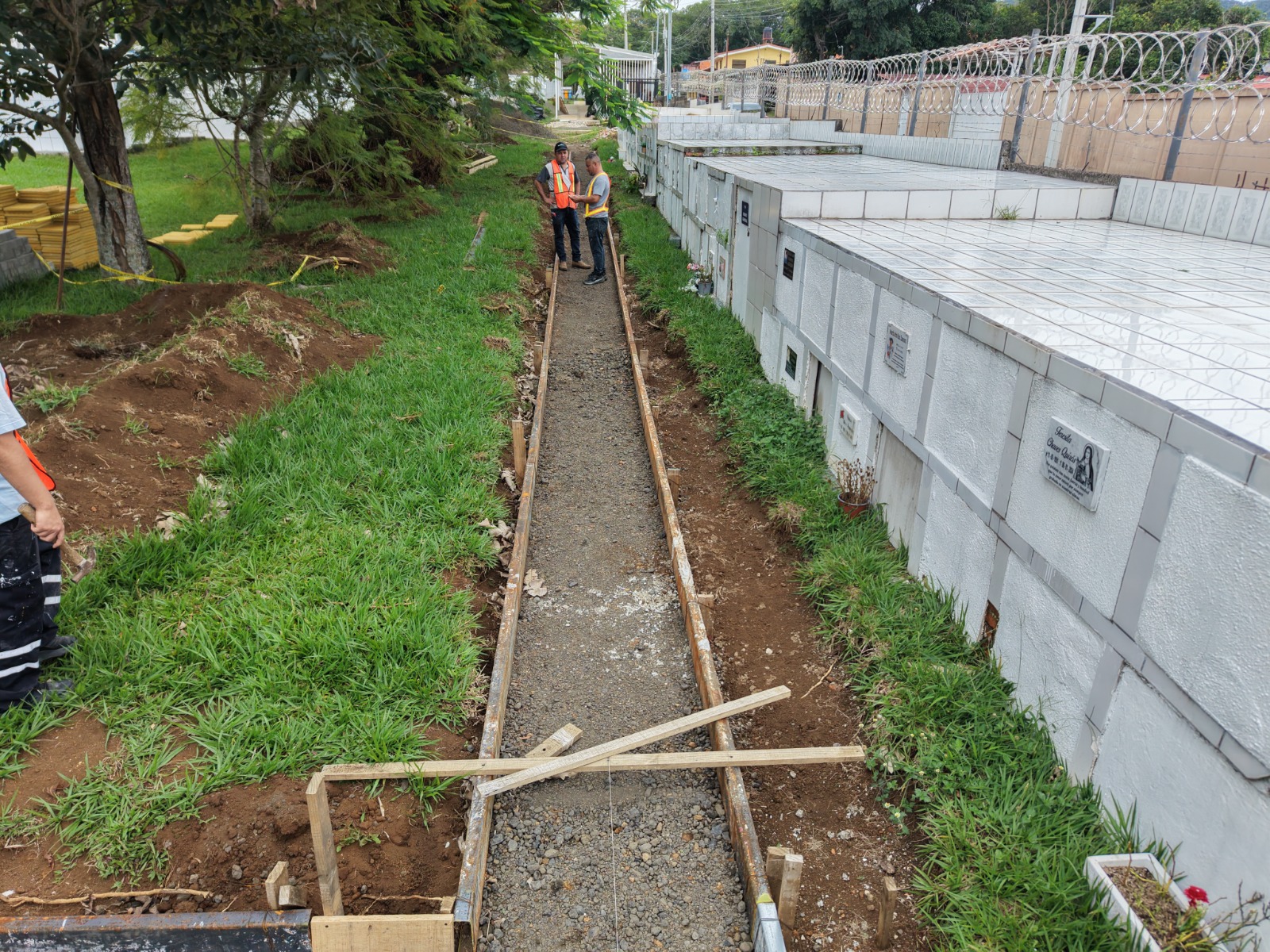 Aceras del Cementerio de Ciudad Colón, vista 10: Aceras del Cementerio de Ciudad Colón, fotografía 10